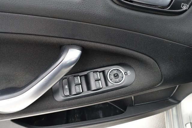 Ford Mondeo 16