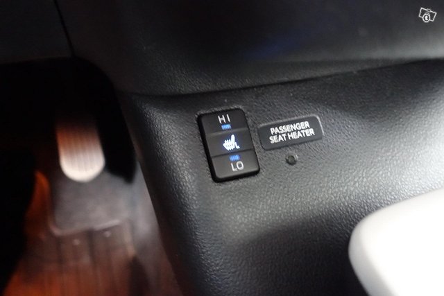 Toyota Prius 19