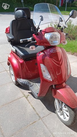 Pyrkijä e400, kuva 1