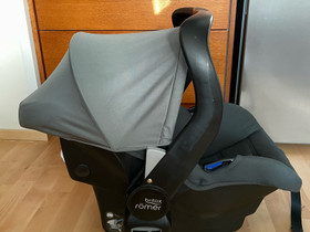 Britax Römer Primo turvakaukalo + telakka, Turvaistuimet ja kaukalot, Lastentarvikkeet ja lelut, Jyväskylä, Tori.fi Britax Römer Primo turvakaukalo + telakka, Turvaistuimet ja kaukalot, Lastentarvikkeet ja lelut, Jyväskylä, Tori.fi