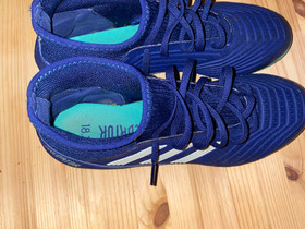 Adidas predator nappikset, Jalkapallo, Urheilu ja ulkoilu, Lappeenranta, Tori.fi Adidas predator nappikset, Jalkapallo, Urheilu ja ulkoilu, Lappeenranta, Tori.fi