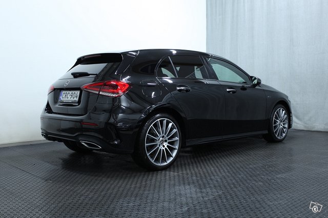 Mercedes-Benz A 4