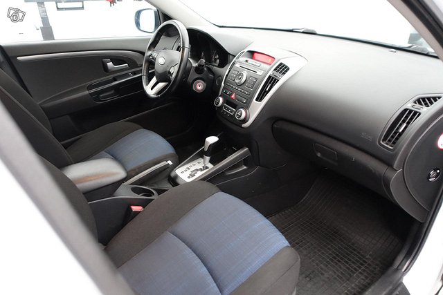Kia Ceed 9