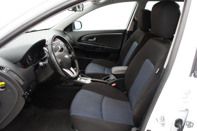 Kia Ceed 10