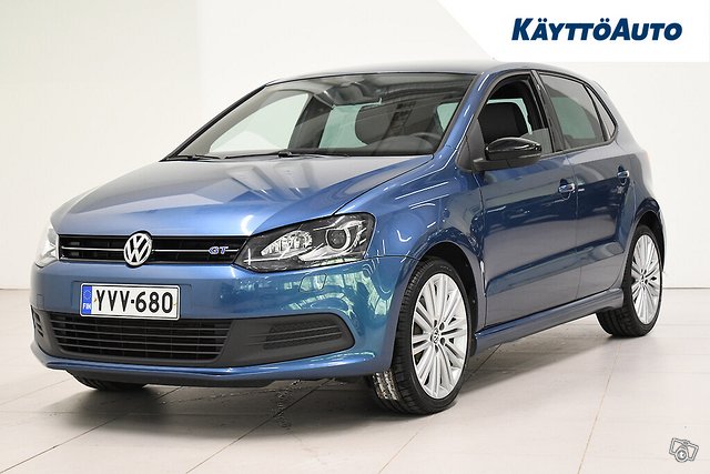 VOLKSWAGEN Polo