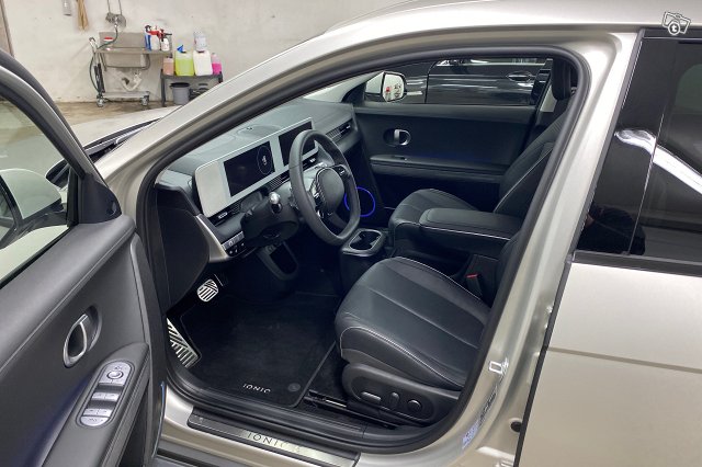 Hyundai IONIQ 5 8