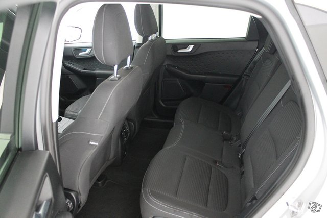 Ford Kuga 10