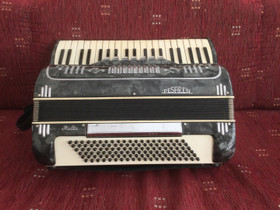 Pianohaitari Pesaresi, Pianot, urut ja koskettimet, Musiikki ja soittimet, Lapua, Tori.fi Pianohaitari Pesaresi, Pianot, urut ja koskettimet, Musiikki ja soittimet, Lapua, Tori.fi