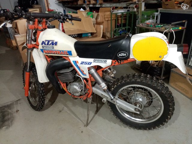 KTM Enduro 250-82