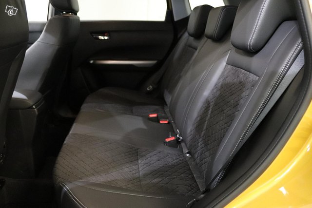 Suzuki Vitara 10