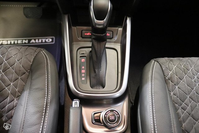 Suzuki Vitara 16