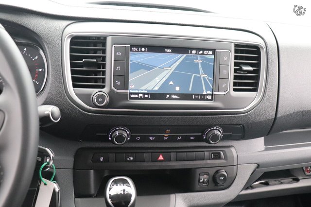 Toyota Proace 13