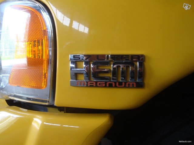 Dodge Ram 1500 11
