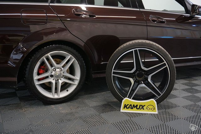 Mercedes-Benz C 25