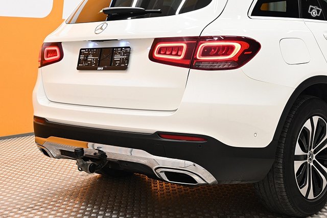 Mercedes-Benz GLC 9