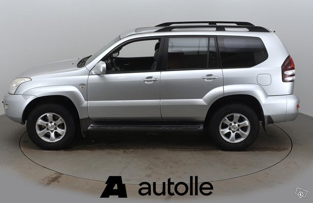 Toyota Land Cruiser 8