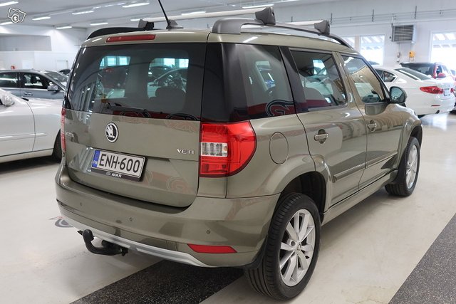 SKODA YETI 4