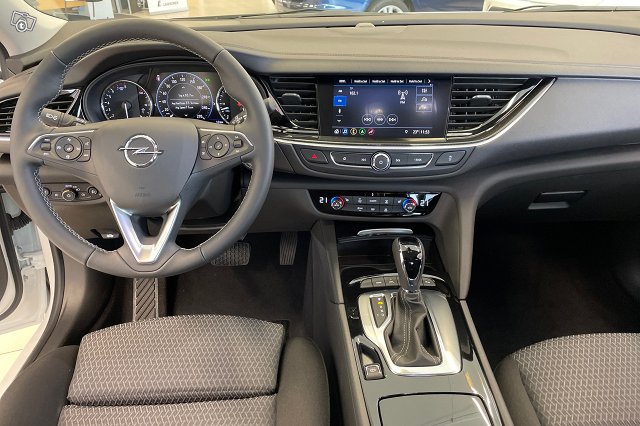 Opel Insignia 10