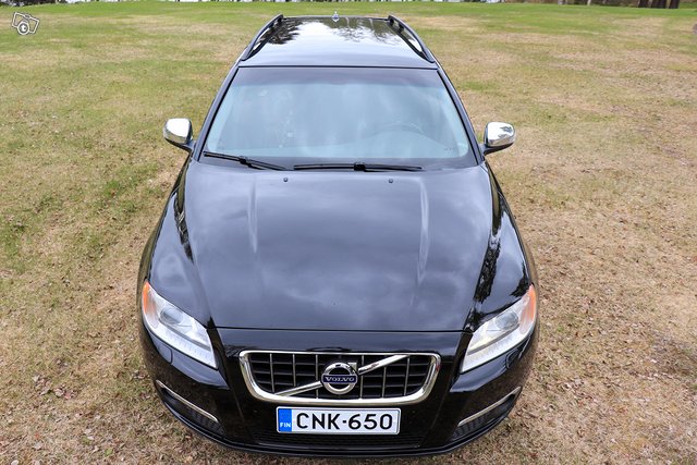 Volvo V70 6