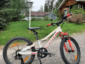 Scott, Lasten pyörät, Polkupyörät ja pyöräily, Hollola, Tori.fi Scott, Lasten pyörät, Polkupyörät ja pyöräily, Hollola, Tori.fi