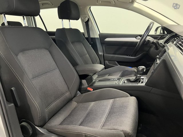 Volkswagen Passat 13