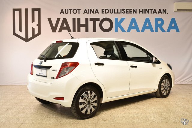 Toyota Yaris 7