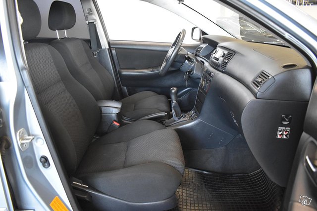 Toyota Corolla 12