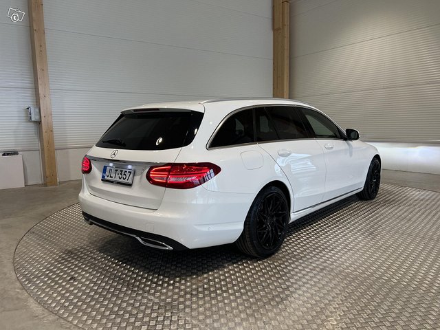 Mercedes-Benz C 4