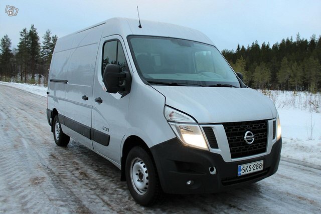 Nissan NV400