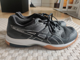 Asics sisäpelikengät, Muu urheilu ja ulkoilu, Urheilu ja ulkoilu, Kouvola, Tori.fi Asics sisäpelikengät, Muu urheilu ja ulkoilu, Urheilu ja ulkoilu, Kouvola, Tori.fi