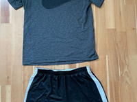 Nike DRI-FIT paita + shortsit paketti
