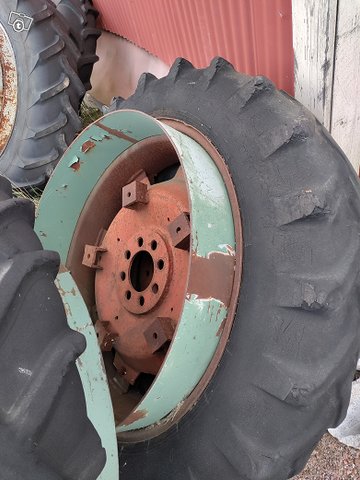 Levikepyörät 36 tuumaselle vanteelle, kuva 1