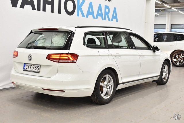Volkswagen Passat 9