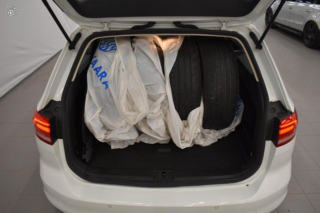Volkswagen Passat 23