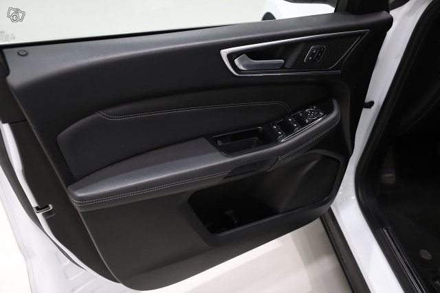 Ford Galaxy 10