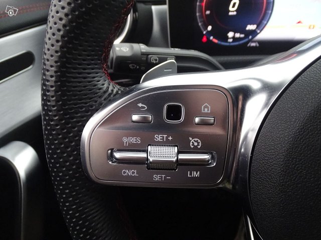 Mercedes-Benz CLA 21