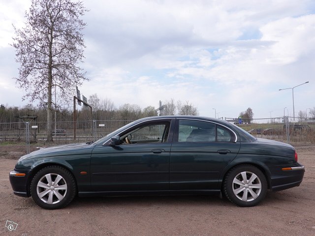Jaguar S-TYPE