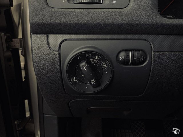 Volkswagen Golf 9