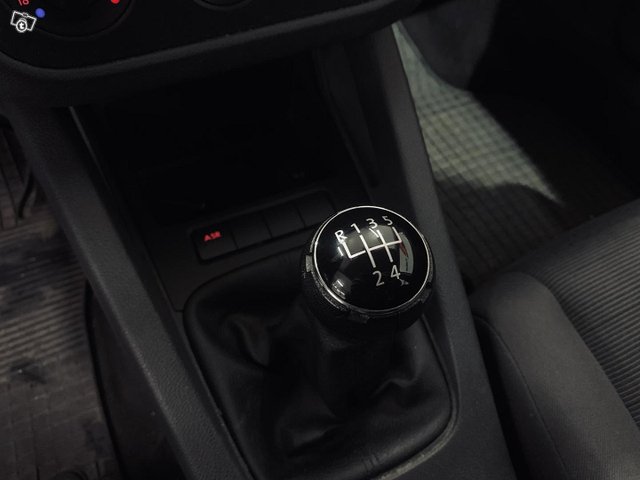 Volkswagen Golf 11
