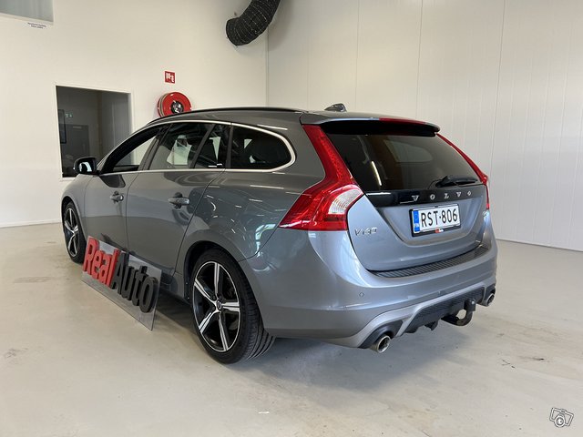 Volvo V60 3