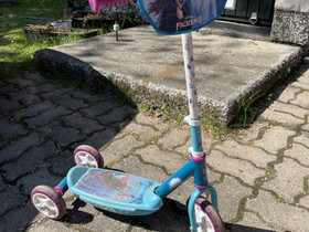 Karkkipussilla Frozen lasten scootti, Rullaluistelu ja skeittaus, Urheilu ja ulkoilu, Oulu, Tori.fi Karkkipussilla Frozen lasten scootti, Rullaluistelu ja skeittaus, Urheilu ja ulkoilu, Oulu, Tori.fi