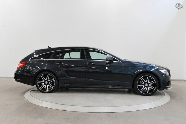 MERCEDES-BENZ CLS 4