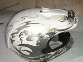 Kypärä, Ajoasut, kengät ja kypärät, Mototarvikkeet ja varaosat, Pertunmaa, Tori.fi Kypärä, Ajoasut, kengät ja kypärät, Mototarvikkeet ja varaosat, Pertunmaa, Tori.fi
