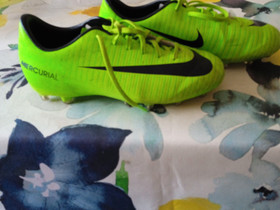 Nike Mercurial kokoa 36.5, Jalkapallo, Urheilu ja ulkoilu, Jyväskylä, Tori.fi Nike Mercurial kokoa 36.5, Jalkapallo, Urheilu ja ulkoilu, Jyväskylä, Tori.fi