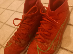 Nike tekonurminappikset 37,5, Jalkapallo, Urheilu ja ulkoilu, Jämsä, Tori.fi Nike tekonurminappikset 37,5, Jalkapallo, Urheilu ja ulkoilu, Jämsä, Tori.fi