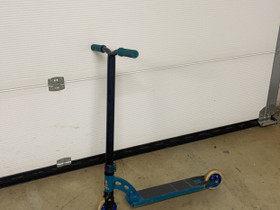 Scootti, Rullaluistelu ja skeittaus, Urheilu ja ulkoilu, Pori, Tori.fi Scootti, Rullaluistelu ja skeittaus, Urheilu ja ulkoilu, Pori, Tori.fi