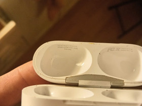 Apple airpods 2Gen pelkkä Kotelo, Puhelintarvikkeet, Puhelimet ja tarvikkeet, Helsinki, Tori.fi Apple airpods 2Gen pelkkä Kotelo, Puhelintarvikkeet, Puhelimet ja tarvikkeet, Helsinki, Tori.fi