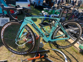 Bianchi maantiepyörä, Kilpapyörät, Polkupyörät ja pyöräily, Kontiolahti, Tori.fi Bianchi maantiepyörä, Kilpapyörät, Polkupyörät ja pyöräily, Kontiolahti, Tori.fi