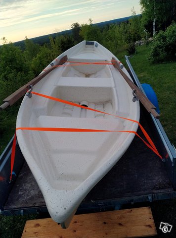 Soutuvene Näpsä 450, kuva 1