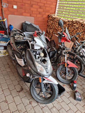 Kymco super 8, 2kpl viallisia, kuva 1